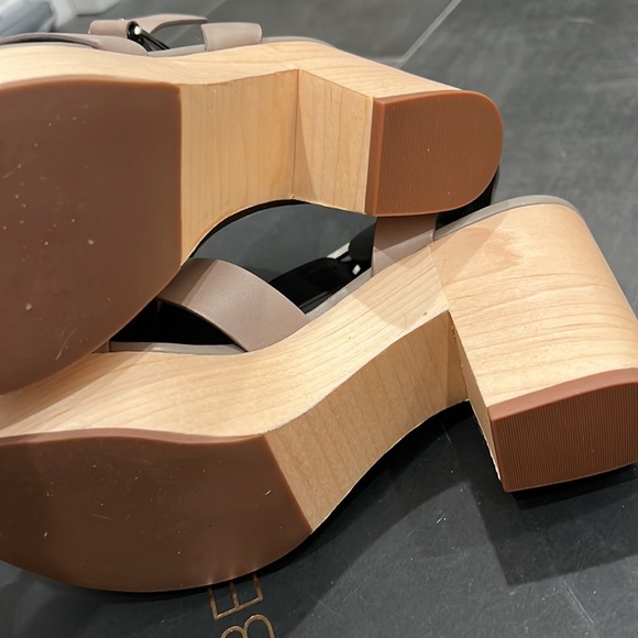 Rebecca Minkoff Jessica Platform Sandal - Picture 5 of 5